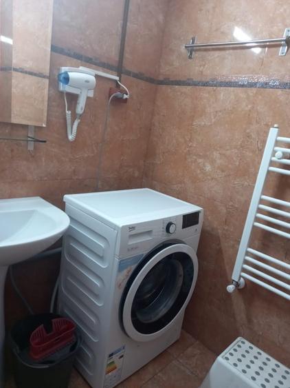Inchiriez apt 2 camere, 2 bai, 74 mp - 1