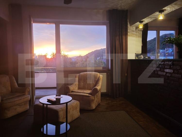 Apartament cu 2 camere semidecomandat, mobilat în Central