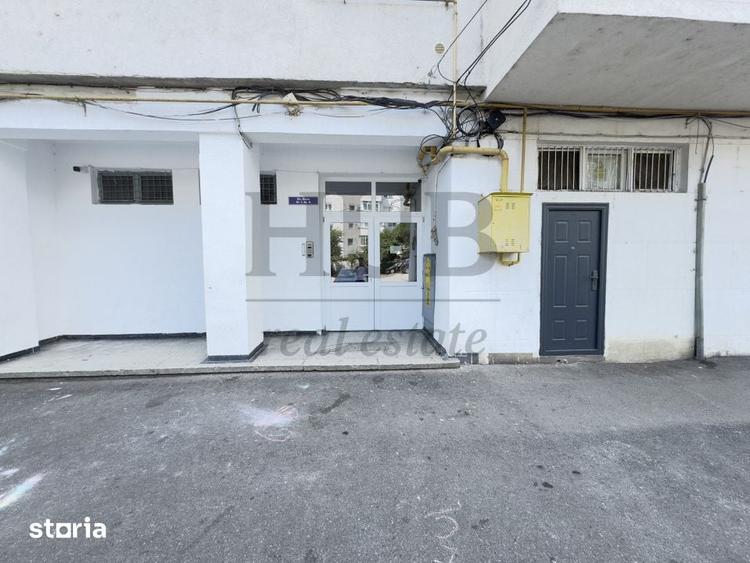 Apartament cu 3 camere decomandat în Republicii