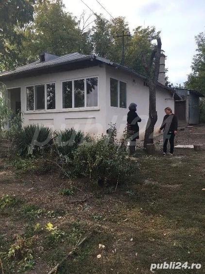 Casă cu 3 camere cu Teren 2000 Mp în Spătărei