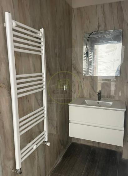 Apartament cu 2 camere decomandat în Clăbucet