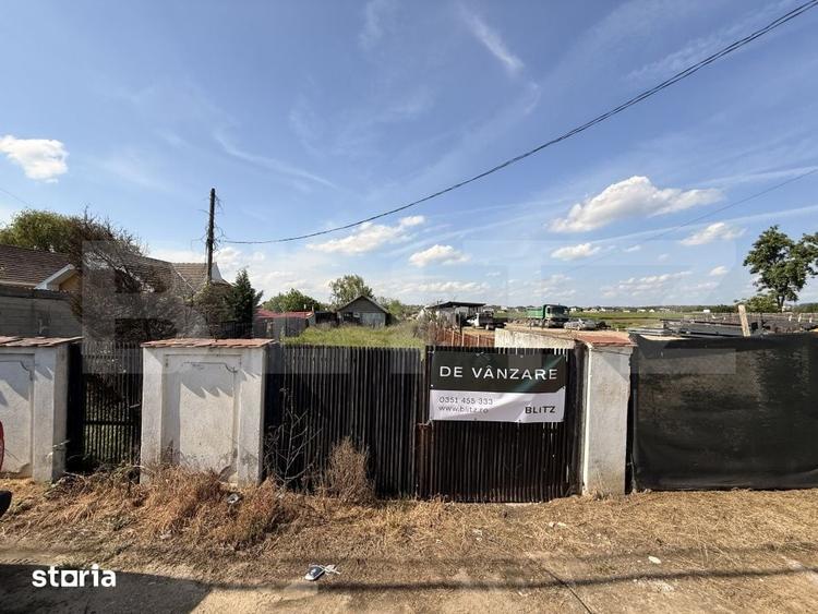 Teren de 2000 mp, în Podari