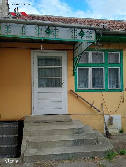 Casă cu 4 camere cu Teren 800 Mp în Central