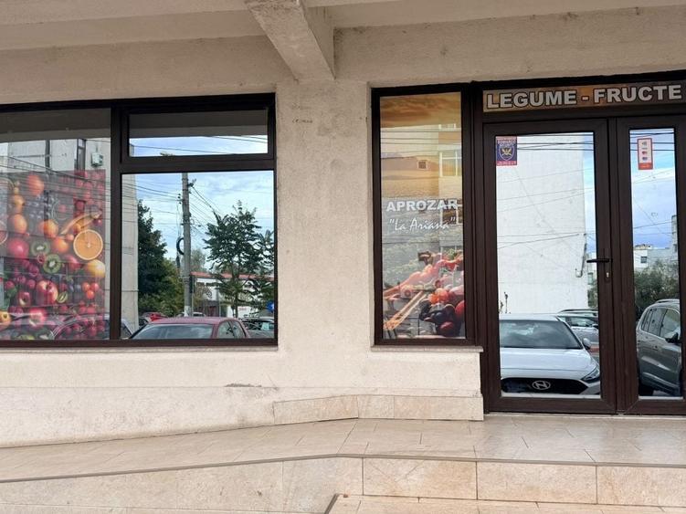 Spațiu comercial, de 76 mp, în Central
