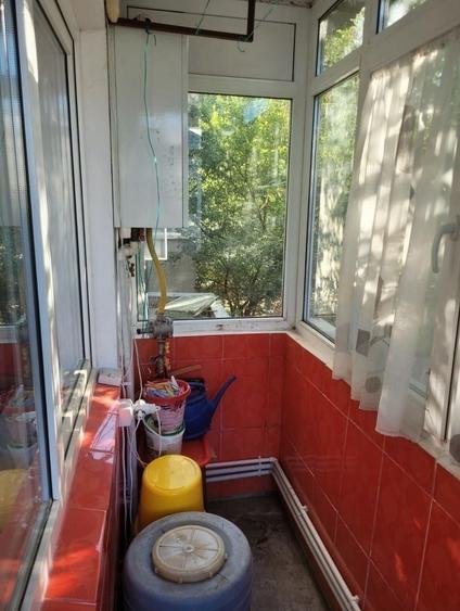 Apartament cu 2 camere semidecomandat în Podu Rizii