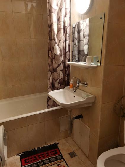 Apartament cu 3 camere decomandat în Mărăști