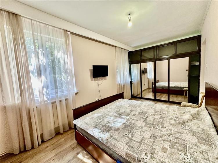 Apartament cu 3 camere decomandat în Eminescu