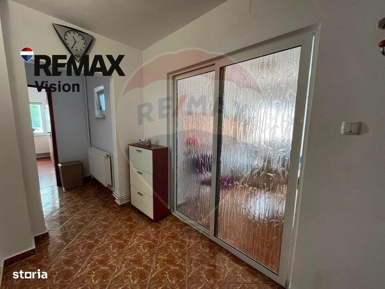 Apartament cu 2 camere decomandat în Calea București