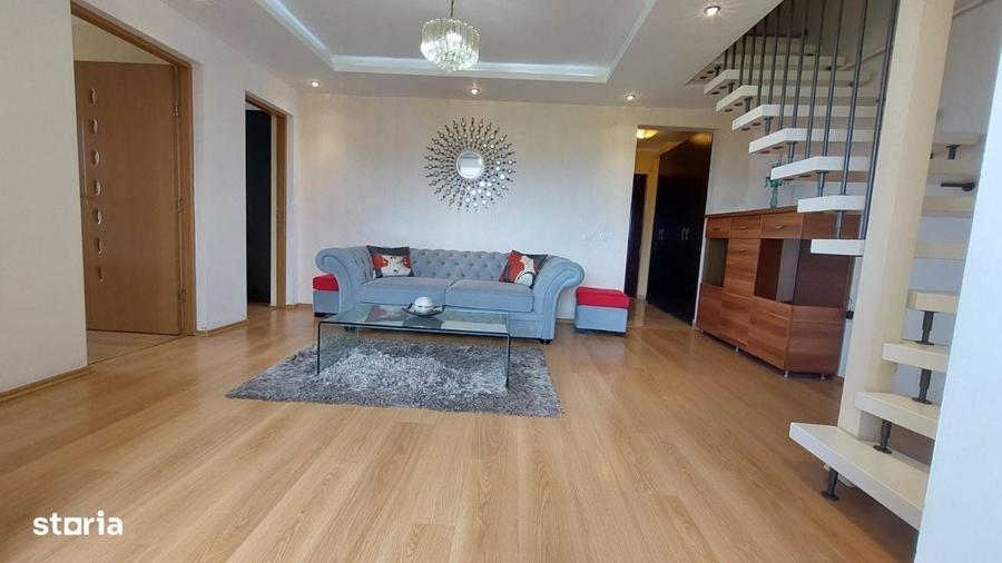 Apartament cu 4 camere decomandat, mobilat în Ștrand