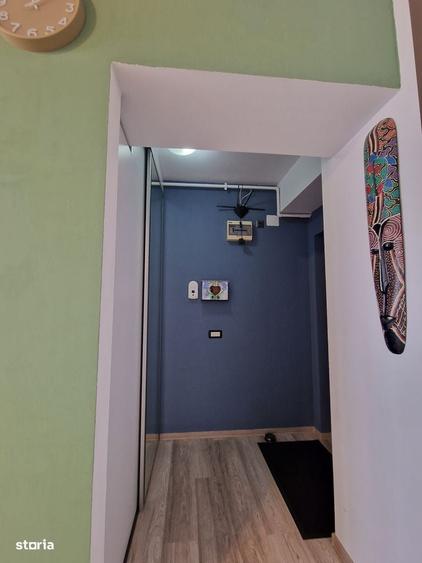 Apartament cu 3 camere semidecomandat în Central