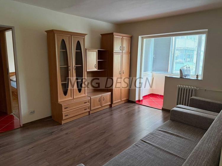 Apartament cu 2 camere semidecomandat, mobilat în Complex Studențesc