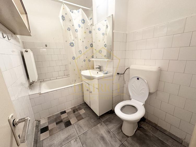 Apartament cu 3 camere decomandat, mobilat în Complex Studențesc