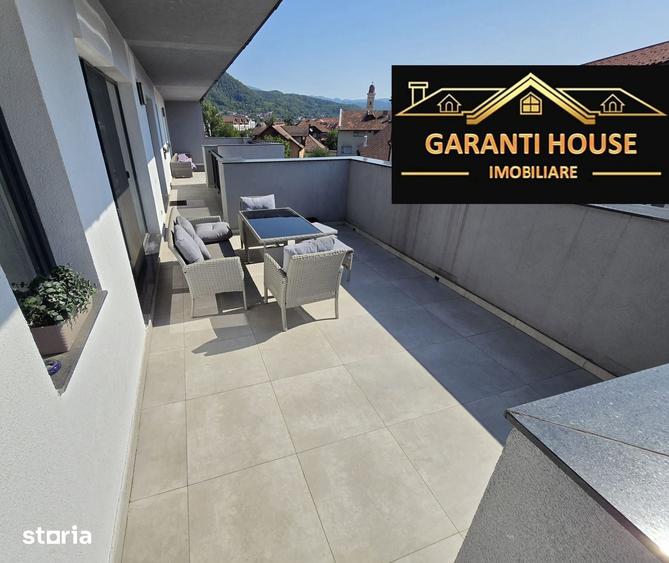 Bloc nou, Penthouse in s.c. de 155 mp, 2 parcari, boxa, 218 000 neg. - 13