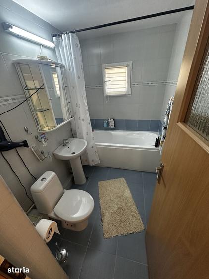 Apartament cu 4 camere în Central