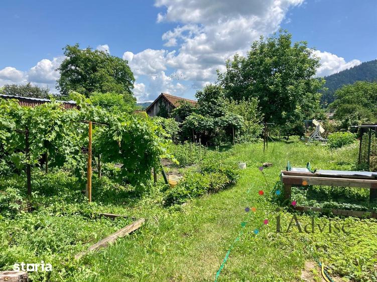 Casă cu 4 camere cu Teren 1690 Mp în Turcheș