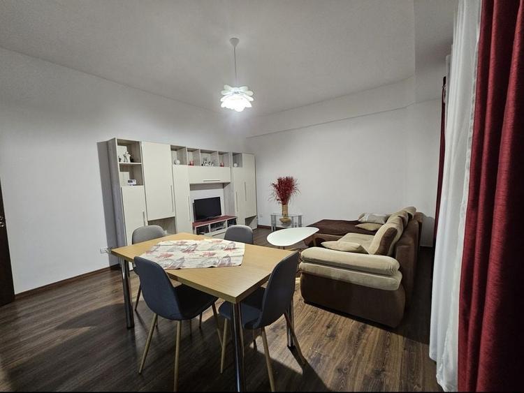 Apartament cu 2 camere, mobilat în Brăilei