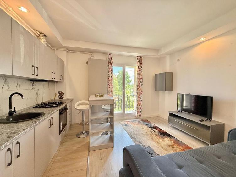 Apartament cu 2 camere semidecomandat în Ștefăneștii de Jos