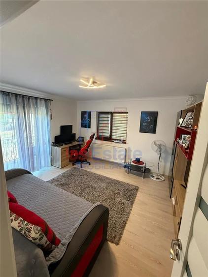 Apartament cu 2 camere decomandat în Filiași