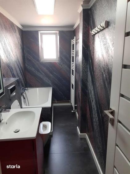 Apartament cu 3 camere decomandat în Podgoria