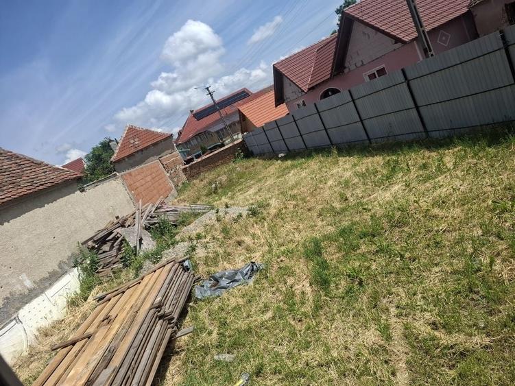Casă cu 4 camere în Gârbova