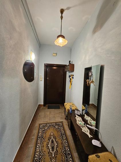Apartament cu 2 camere decomandat în Drumul Taberei