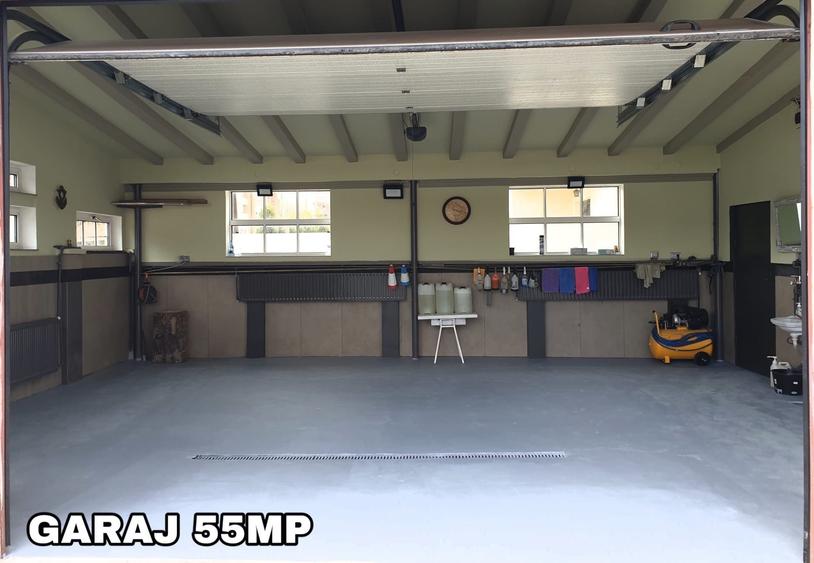 Casă cu 4 camere în Calea Moldovei