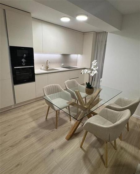 Apartament cu 2 camere decomandat, mobilat în Tractorul — fotografia 1