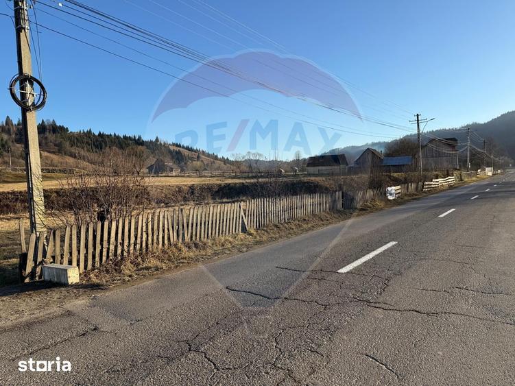 Teren de 5282 mp, în Vatra Moldoviței