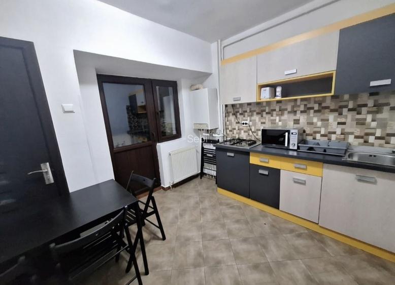Inchiriez apartament 2 camere zona Piata Unirii, Bucuresti