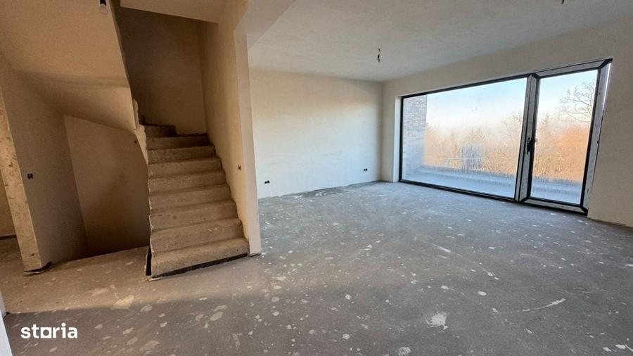Casă cu 4 camere în Calea Turzii
