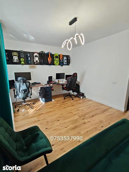 Apartament cu 3 camere decomandat în Cug