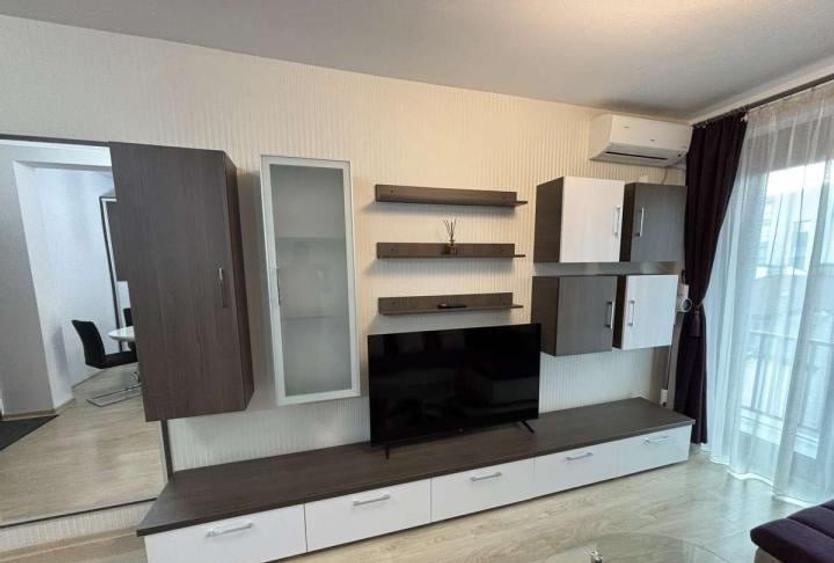 Apartament cu 2 camere semidecomandat, mobilat în Unirii