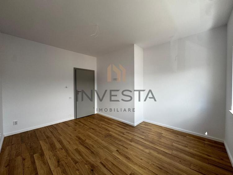 Duplex cu 4 camere cu Canalizare în Florești