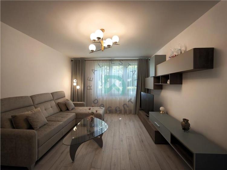 Apartament cu 2 camere nedecomandat în Centrul Civic