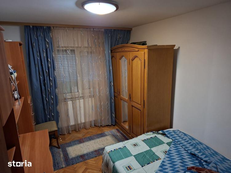 Apartament cu 3 camere decomandat în Popa Șapcă