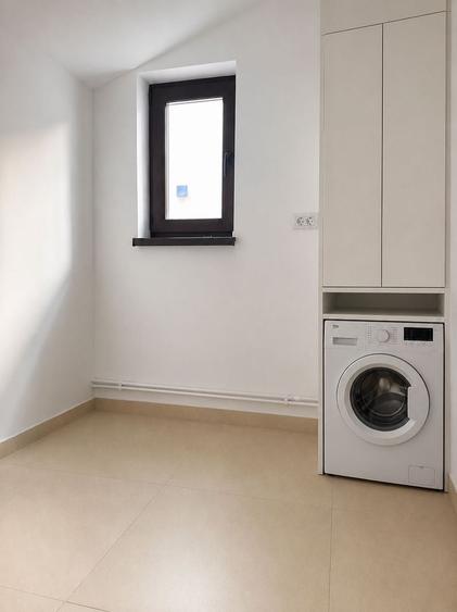 Casă individuală cu 4 camere cu Canalizare în Nord