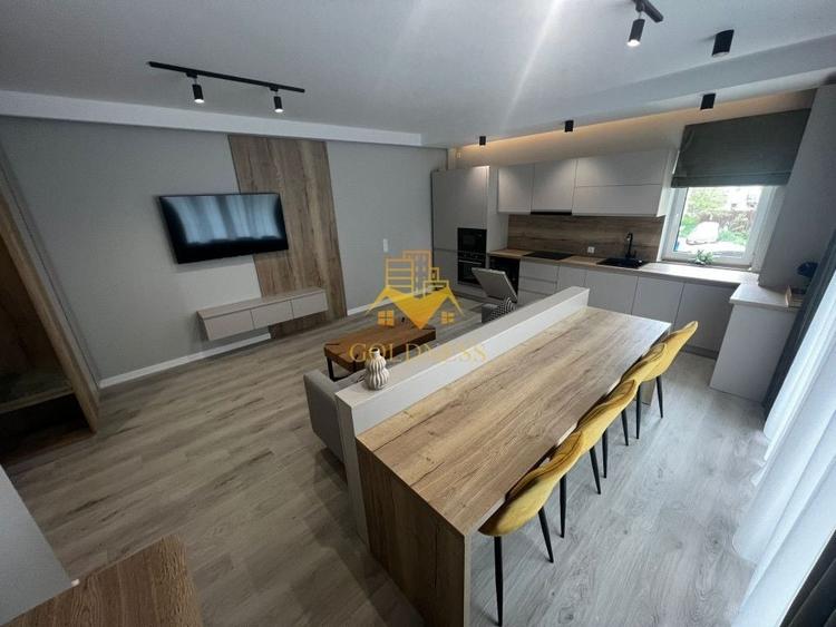 Apartament cu 2 camere semidecomandat, mobilat în Bună Ziua