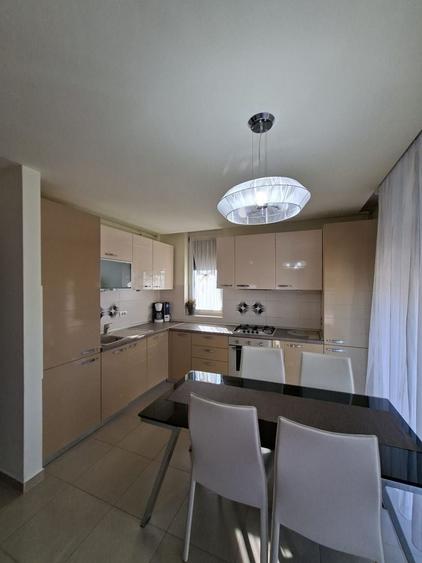 Apartament cu 3 camere decomandat, mobilat în Braytim