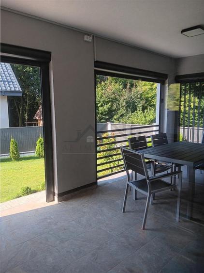 Barnova VILA LUX in spatele Primariei zona exclusivista cu p - 13
