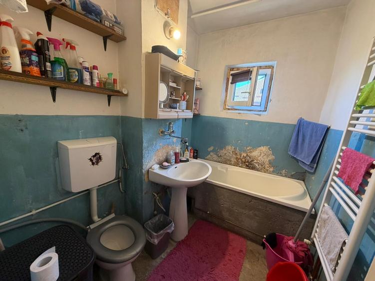 Apartament cu 2 camere decomandat în Semicentral
