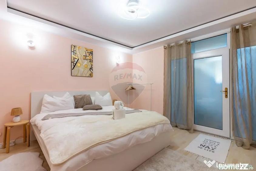 Casă cu 7 camere cu Teren 504 Mp în 16 Februarie