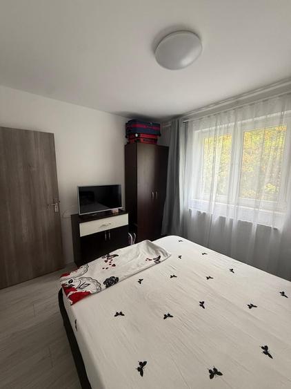 Apartament cu 2 camere semidecomandat în Militari