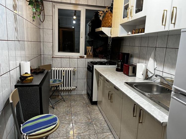 Apartament de inchiriat - ultracentral - Piata Victoriei - 8