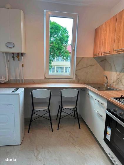 De inchiriat apartament cu 2 camere si balcon, renovat, etajul 2 - 9