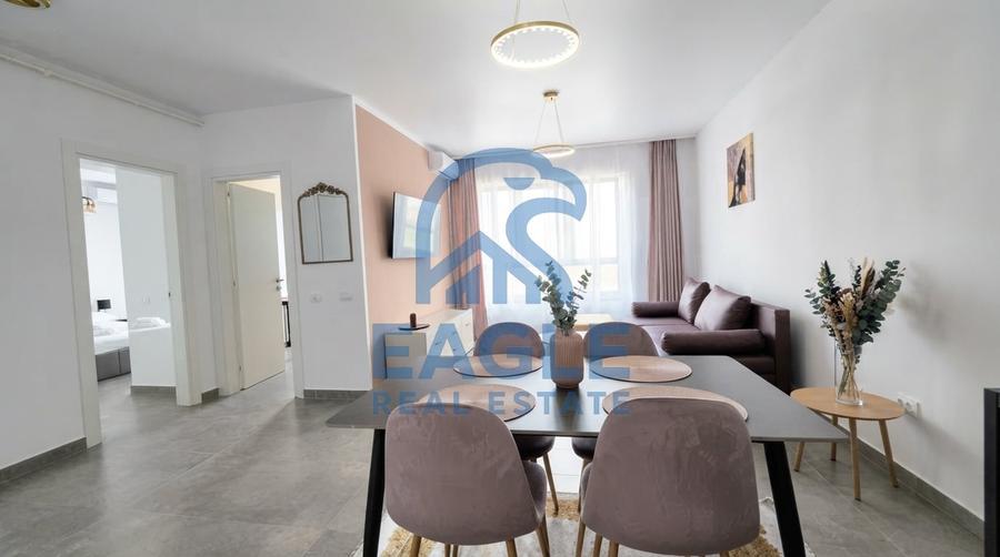 Apartament cu 2 camere nedecomandat, mobilat în Tomis Nord