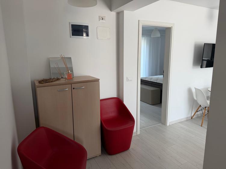 Apartament cu 2 camere semidecomandat în Berceni