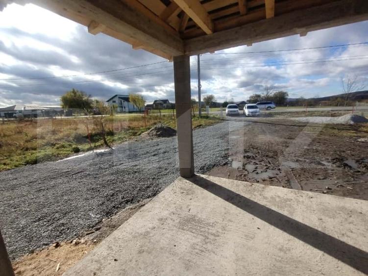 Casă individuală cu 4 camere cu Teren 1000 Mp în Jelna