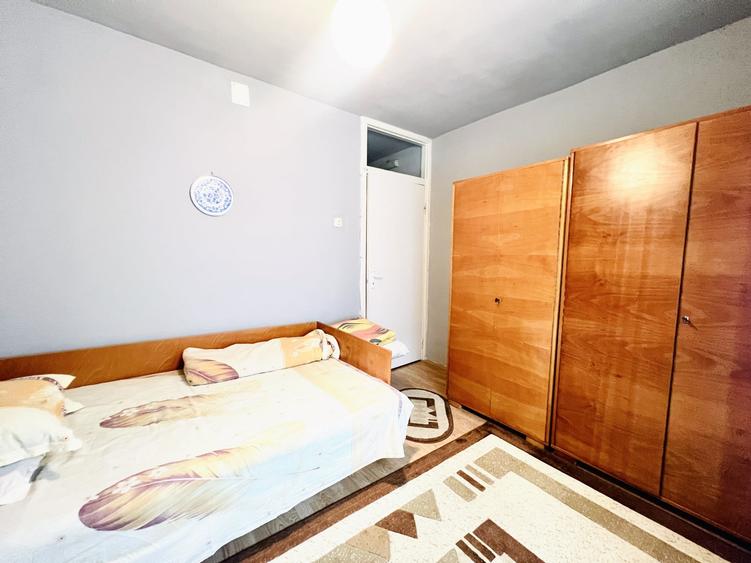 Apartament cu 2 camere semidecomandat, mobilat în Aradului