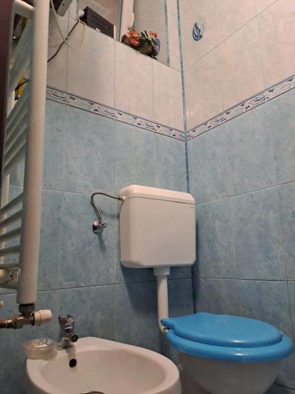 Apartament cu 4 camere semidecomandat în Fabric