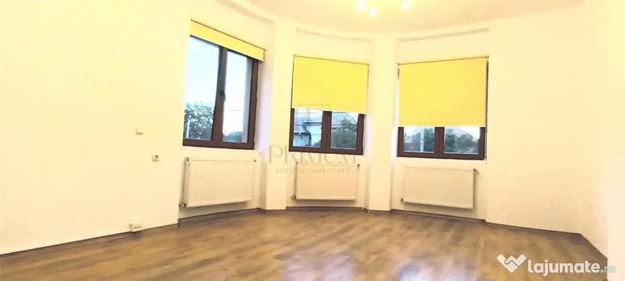 Casă cu 6 camere cu Teren 400 Mp în Complex Studențesc